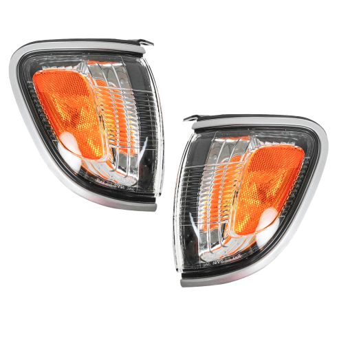 2001-04 Toyota Tacoma Turn Signal Light Pair with Silver Trim