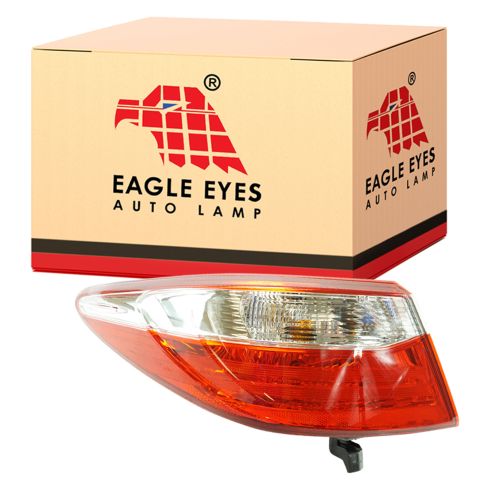 15 Toyota Camry; 16 Camry (w/Clear Reverse Lens) Outer 1/4 Panel Mounted Taillight LR